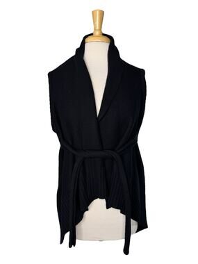 BRYN WALKER *NEW* Wool Kurum Vest in Black Size Medium Angora Cashmere Sweater